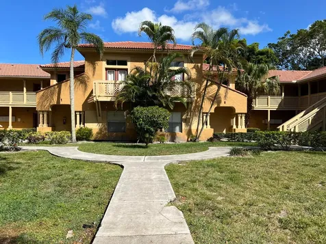 4751 Via Palm Lakes West Palm Beach FL 33417