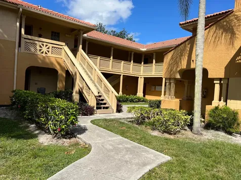 4751 Via Palm Lakes West Palm Beach FL 33417