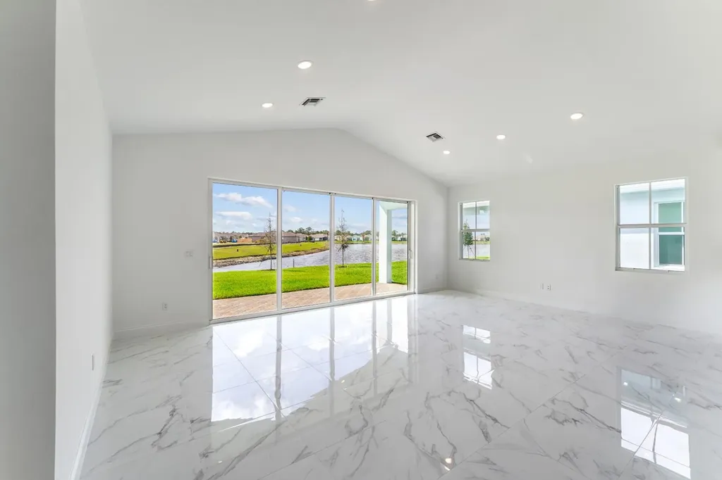 10056 NW Field Flower Trail Port St Lucie FL 34987