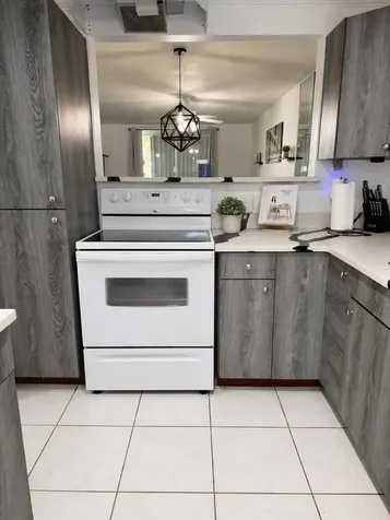 5961 NW 2nd Avenue Boca Raton FL 33487