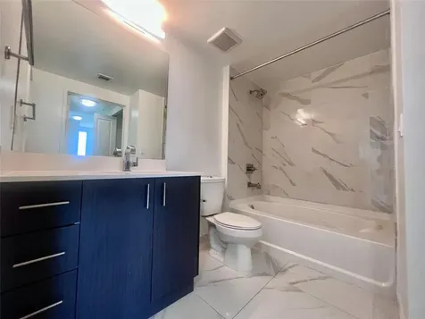 729 NW 2 Street Miami FL 33128