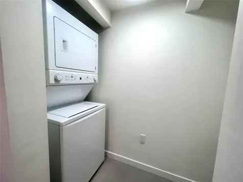 729 NW 2 Street Miami FL 33128
