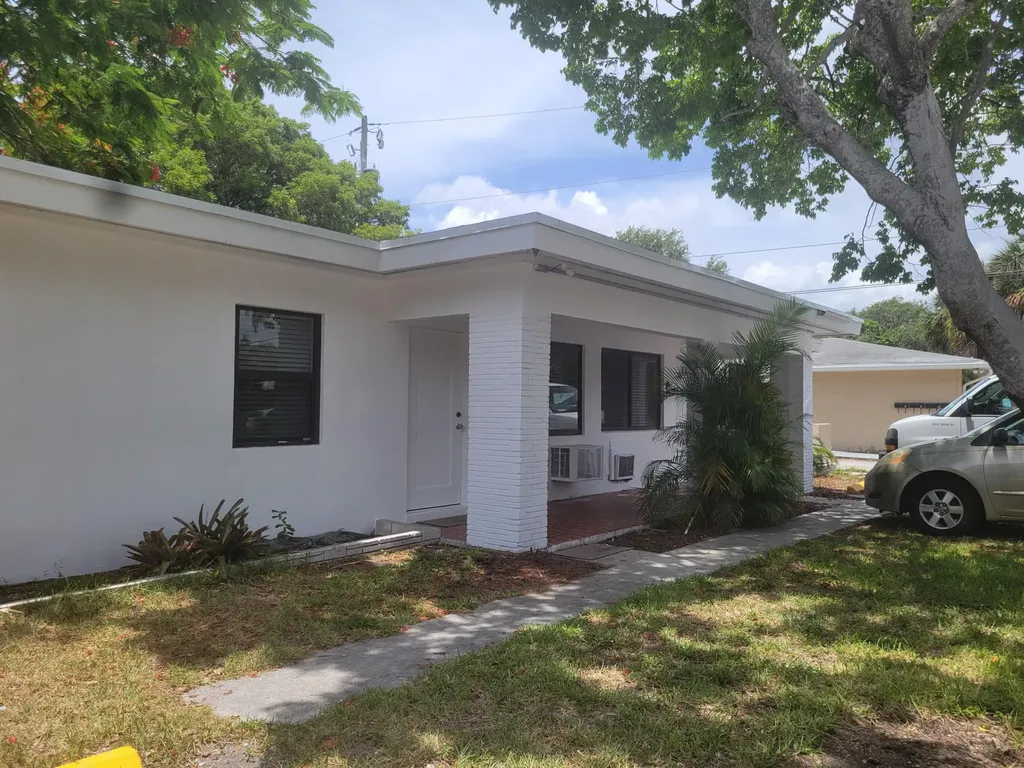 2101 SE 4th Avenue Fort Lauderdale FL 33316