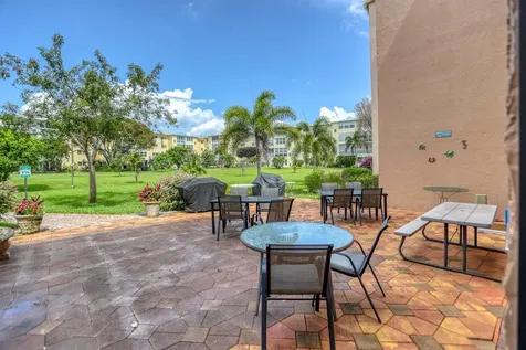 2515 NE 2nd Court Boynton Beach FL 33435
