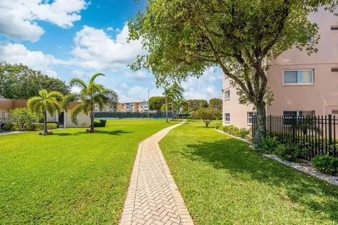 2515 NE 2nd Court Boynton Beach FL 33435