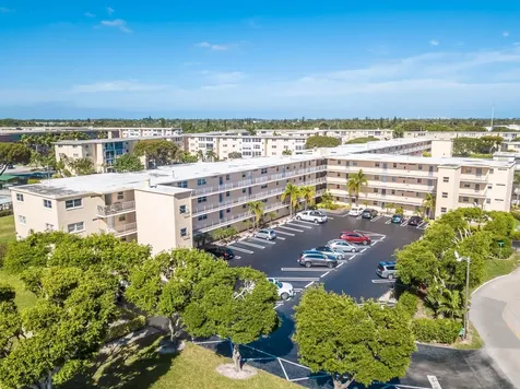 2515 NE 2nd Court Boynton Beach FL 33435