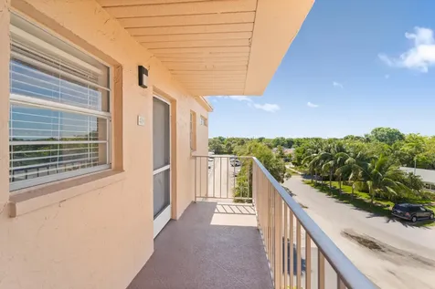 2515 NE 2nd Court Boynton Beach FL 33435