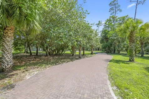 790 E Rambling Drive Wellington FL 33414