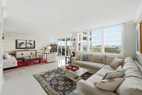 3510 Oaks Way Pompano Beach FL 33069