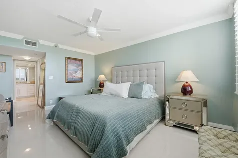 3510 Oaks Way Pompano Beach FL 33069