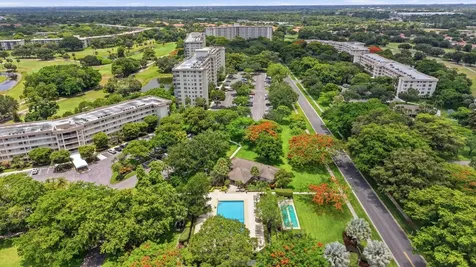 3510 Oaks Way Pompano Beach FL 33069