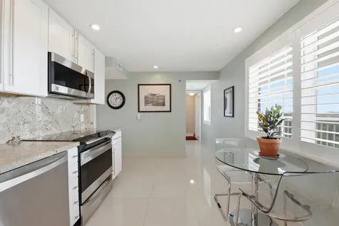 3510 Oaks Way Pompano Beach FL 33069