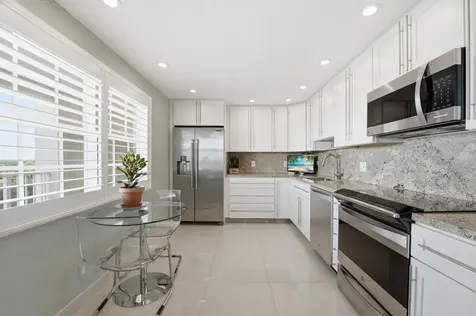 3510 Oaks Way Pompano Beach FL 33069