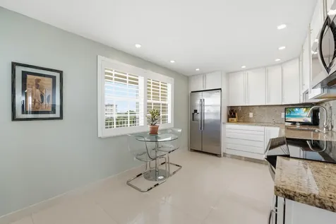 3510 Oaks Way Pompano Beach FL 33069