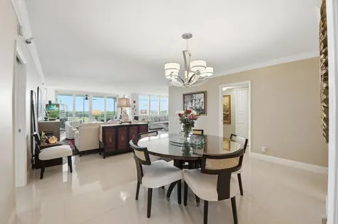 3510 Oaks Way Pompano Beach FL 33069