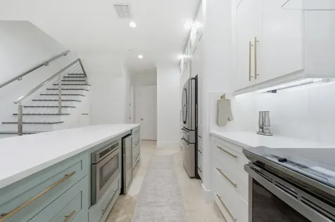 2601 NE 32nd Avenue Fort Lauderdale FL 33308
