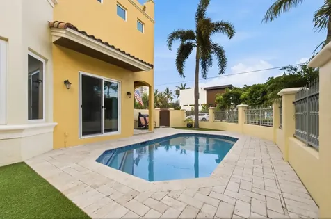 2601 NE 32nd Avenue Fort Lauderdale FL 33308
