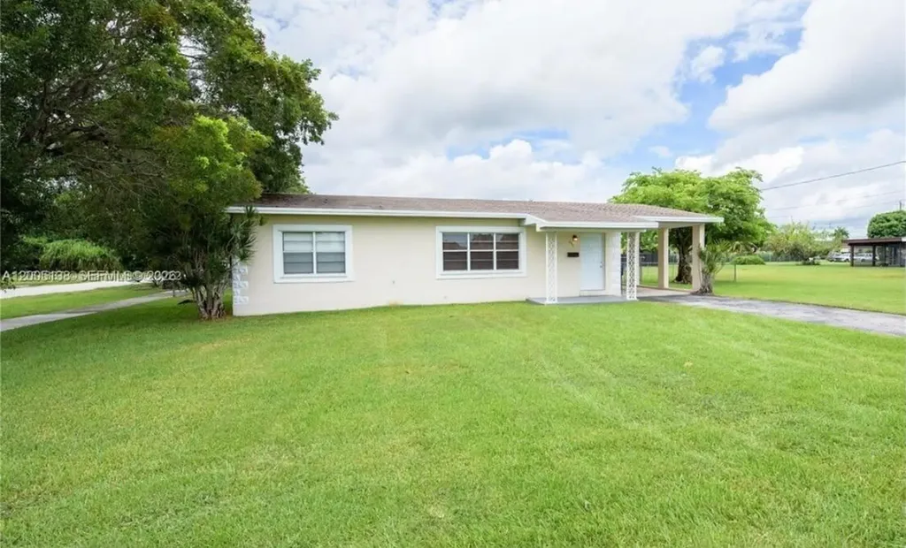640 SW 5th Avenue Florida City FL 33034