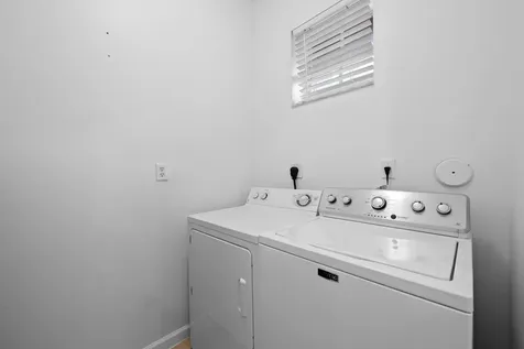1033 NE 17th Way Fort Lauderdale FL 33304