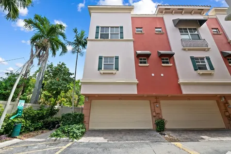 1033 NE 17th Way Fort Lauderdale FL 33304