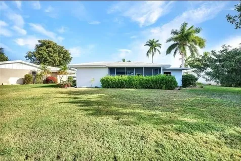 54 Hilo Court Naples FL 34112