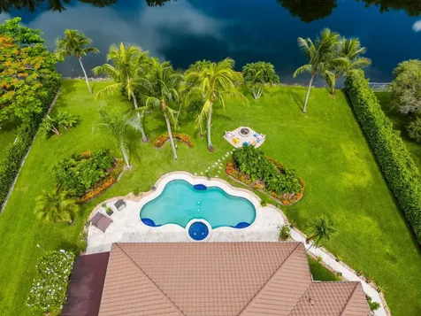 3263 SW 138th Way Davie FL 33330