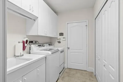 928 Carolina Circle SW Vero Beach FL 32962