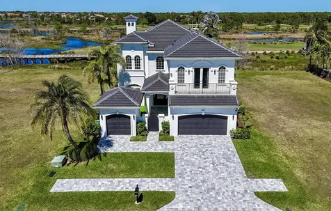 166 SE Bella Strano Port St Lucie FL 34984