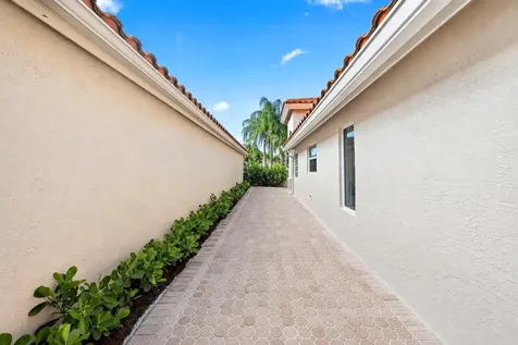 5141 Columbo Court Delray Beach FL 33484