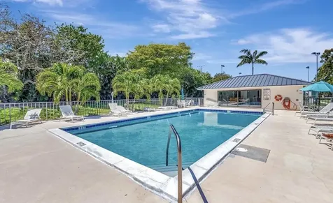 701 Avenue L Delray Beach FL 33483