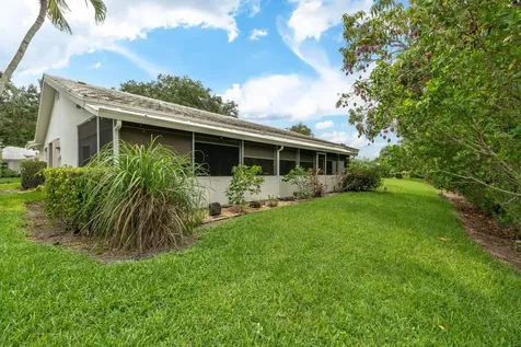 5557 N Cameo Drive N Boca Raton FL 33433