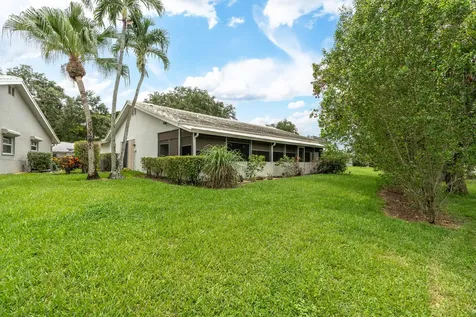 5557 N Cameo Drive N Boca Raton FL 33433