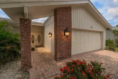 5557 N Cameo Drive N Boca Raton FL 33433