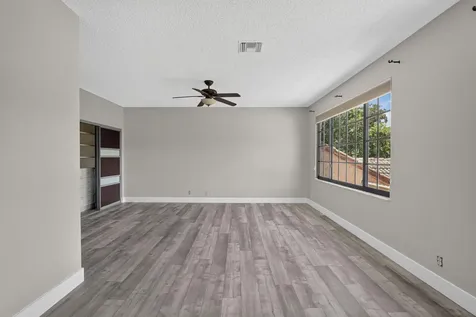 11908 Glenmore Drive Coral Springs FL 33071