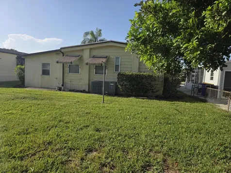 6937 SE Delegate Street Hobe Sound FL 33455