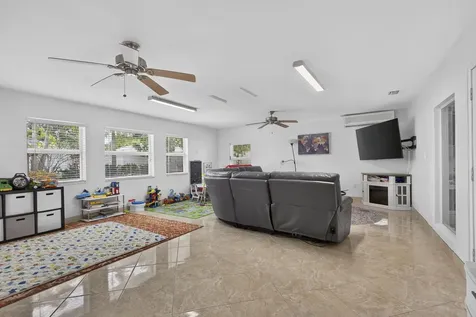 4361 Fushia Circle N Palm Beach Gardens FL 33410