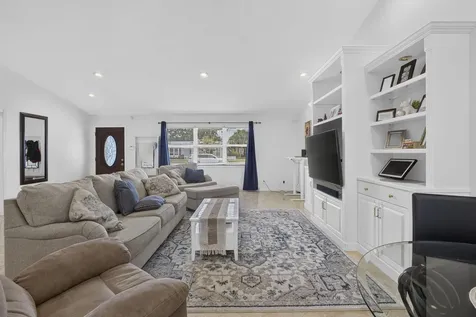 4361 Fushia Circle N Palm Beach Gardens FL 33410