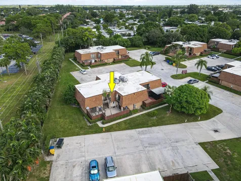2406 24th Lane Greenacres FL 33463