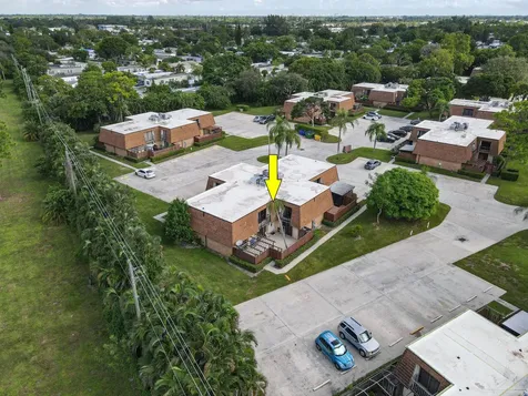 2406 24th Lane Greenacres FL 33463