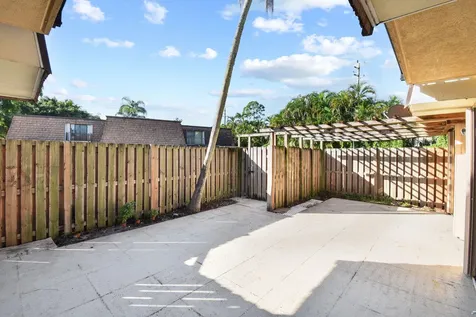 2406 24th Lane Greenacres FL 33463