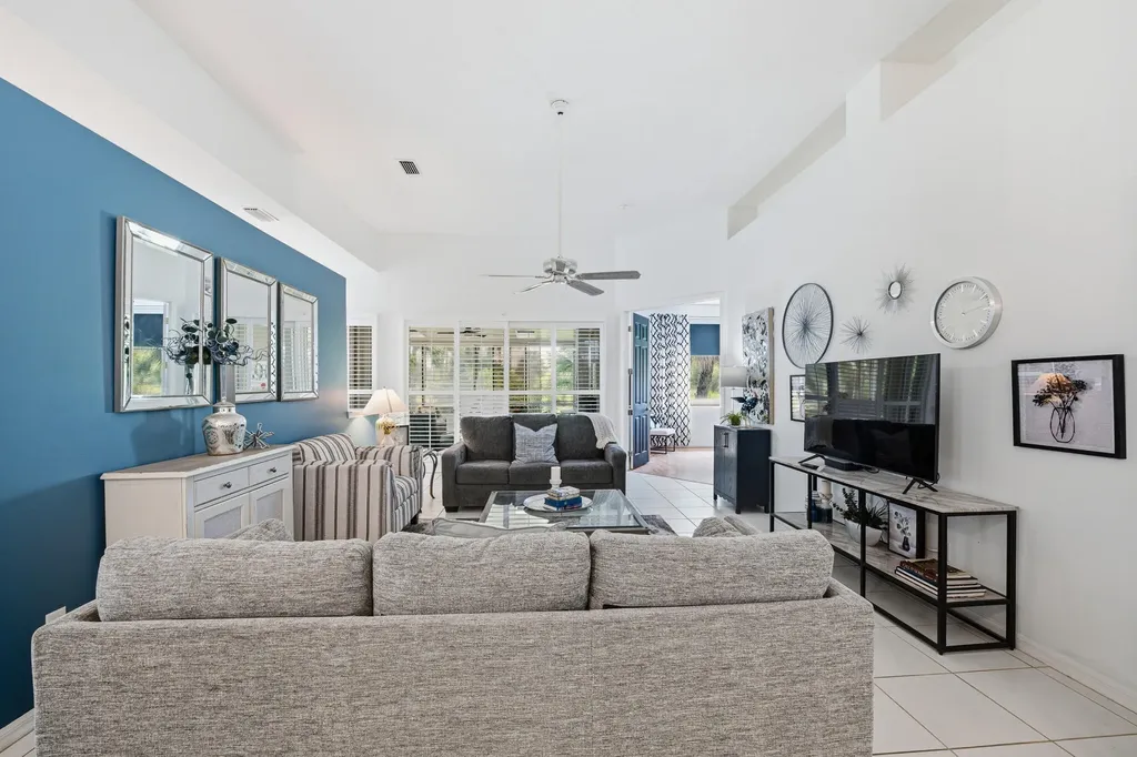 441 SW Fairway Landing Port St Lucie FL 34986