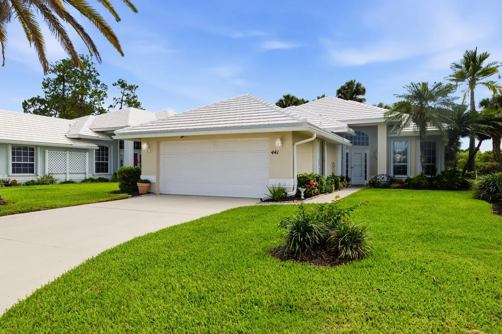 441 SW Fairway Landing Port St Lucie FL 34986
