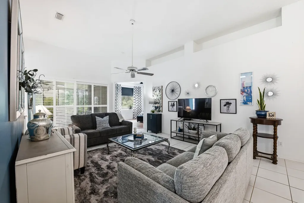 441 SW Fairway Landing Port St Lucie FL 34986