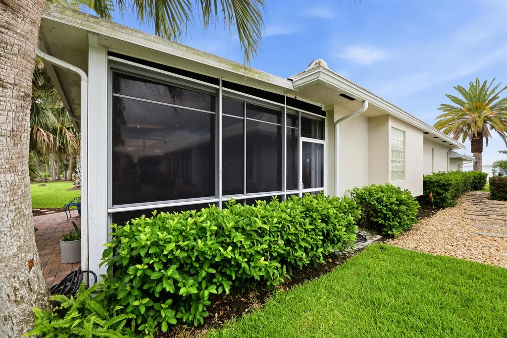 441 SW Fairway Landing Port St Lucie FL 34986