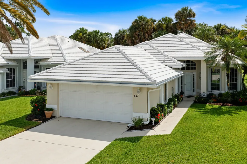 441 SW Fairway Landing Port St Lucie FL 34986