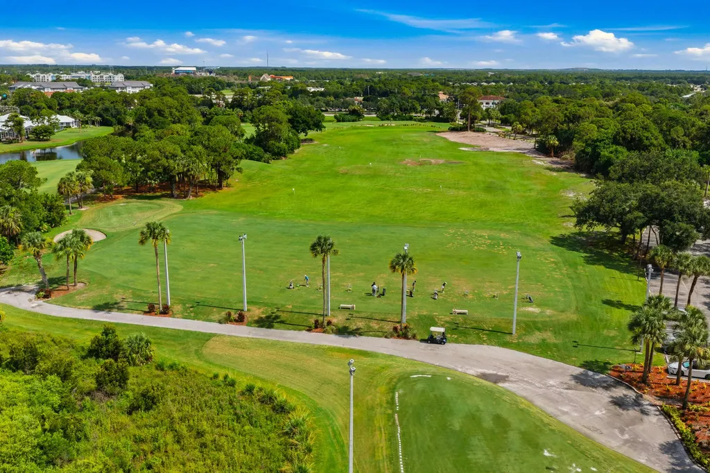441 SW Fairway Landing Port St Lucie FL 34986