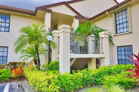 3277 Jog Park Drive Greenacres FL 33467