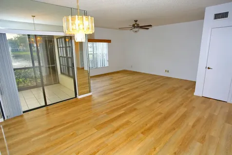 3277 Jog Park Drive Greenacres FL 33467
