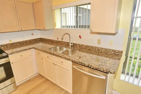 3277 Jog Park Drive Greenacres FL 33467
