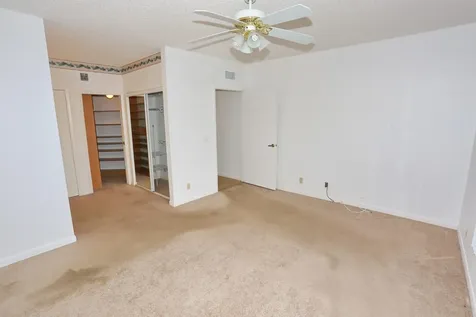 3277 Jog Park Drive Greenacres FL 33467